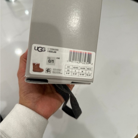 Ugg Baby Keelan Boots - Picture 6 of 6